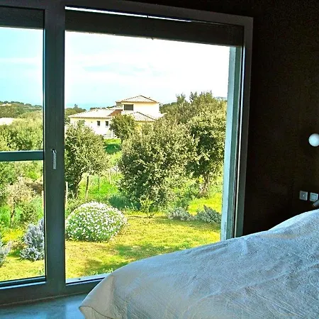 Sleeps 8 Pool Air Con Wifi