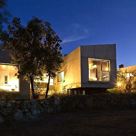 Sleeps 8 Pool Air Con Wifi *