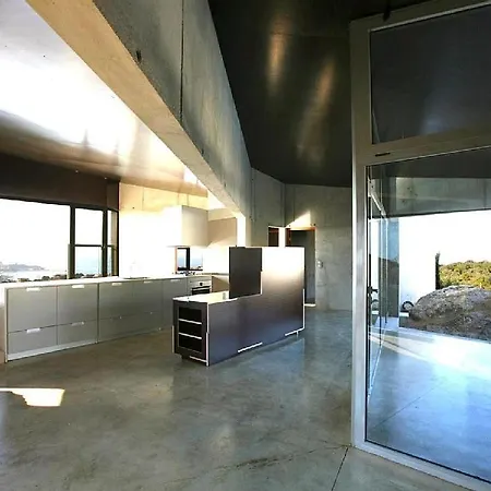 Sleeps 8 Pool Air Con Wifi * Corbara