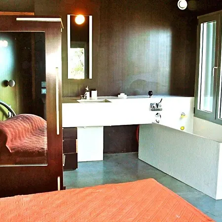 Sleeps 8 Pool Air Con Wifi * Corbara